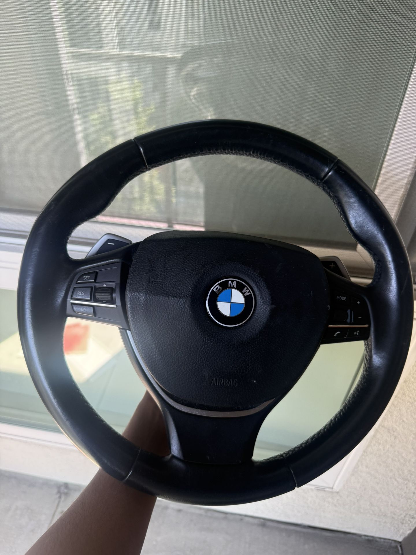 BMW F10 steering wheel w/ shifters