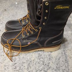 New. Thorogood 8" Boots. Never Worn.