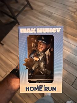 Max Muncy Bobble Head