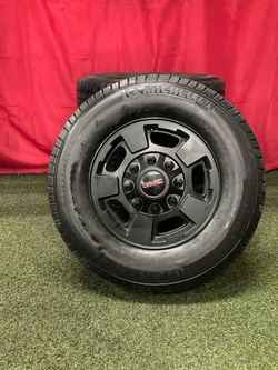 GMC Sierra 2500 8 Lug 17 Inch OEM Wheels