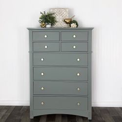 Eight Drawer Dresser