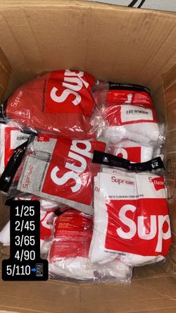 Supreme socks
