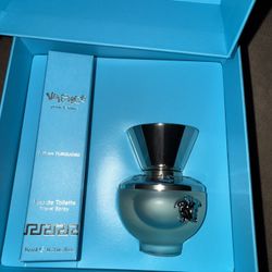 Versace Women’s Cologne Brand New ! 