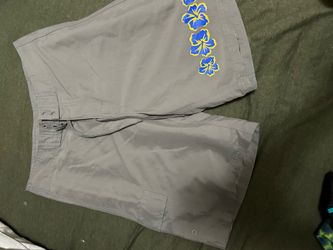 Grey shorts Medium