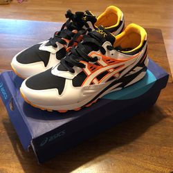 ASICS Gel Kayano Trainer Sz 8 New