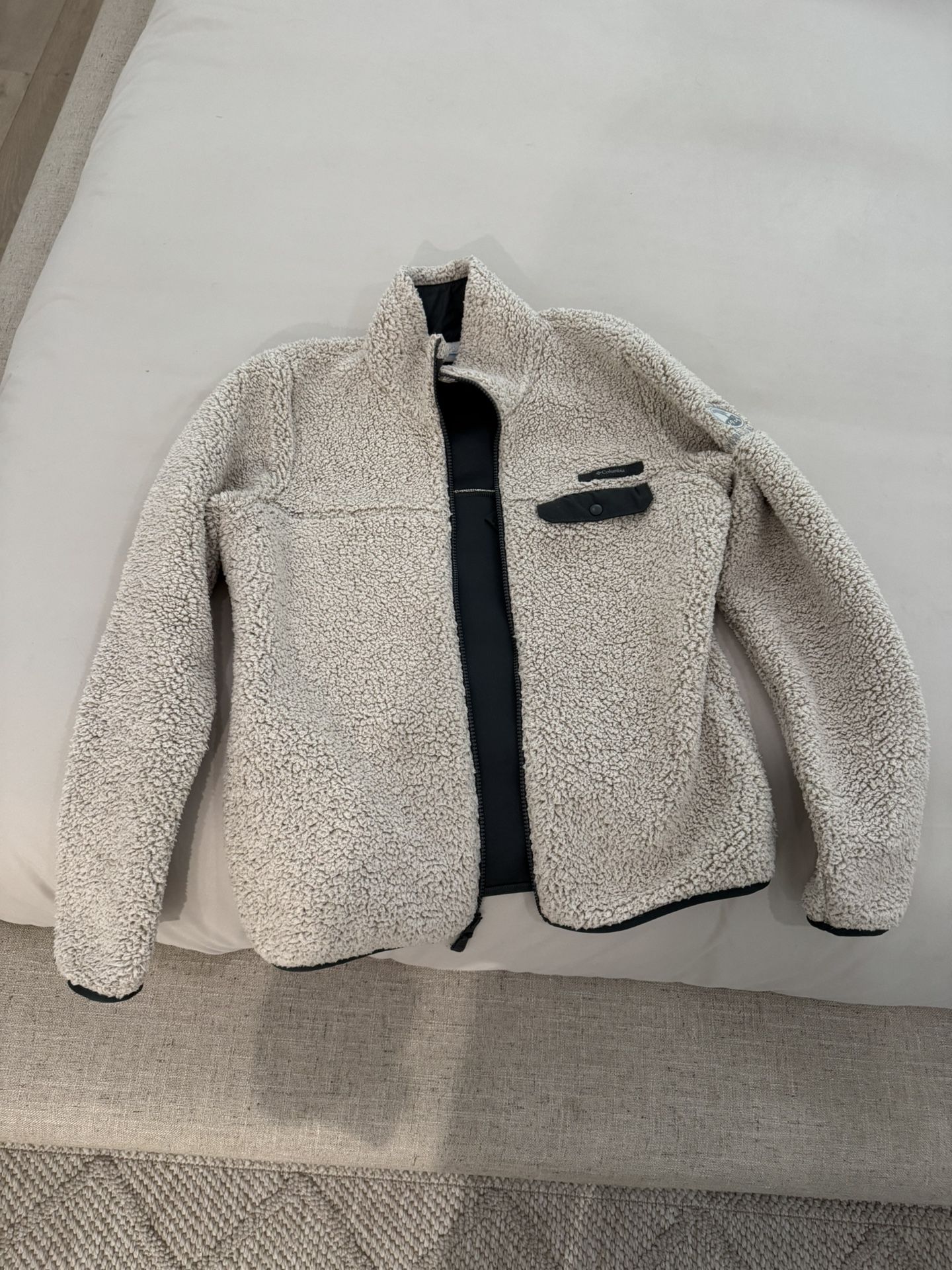 Columbia Women’s Small Sherpa Jacket Beige Full Zip Pebble Beach Golf