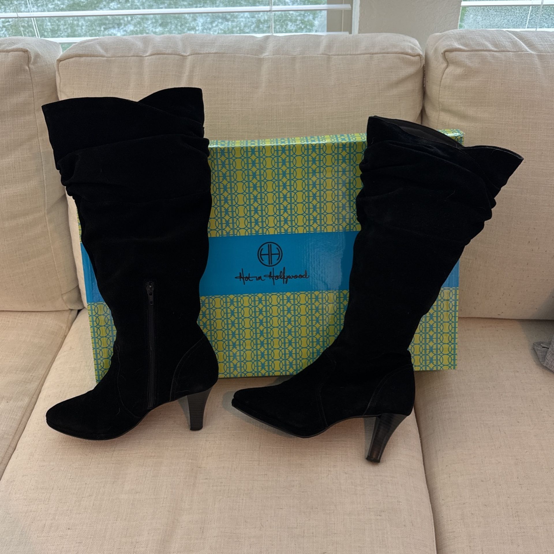 Women’s Suede Boots