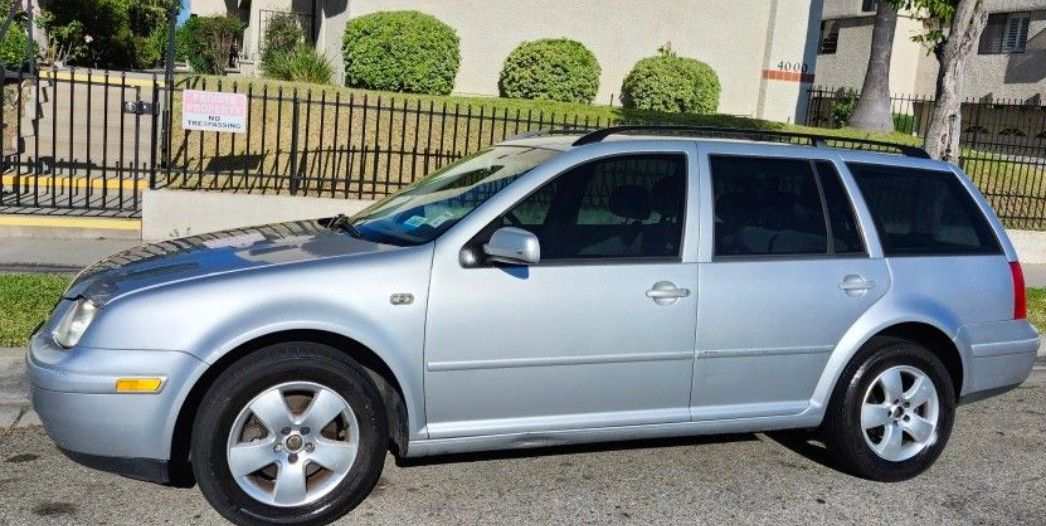 VW JETTA 2004 ESTANDART