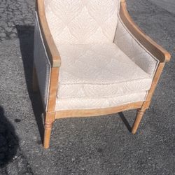 Strong good condition special mid living room chair