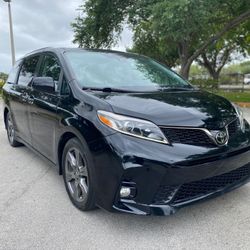 2019 Toyota sienna