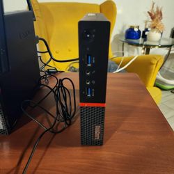 Lenovo ThinkCentre M700 Tiny Desktop i5-6500T - @ 2.7Ghz  8GB RAM- 120GB SSD  Windows 11. Microsoft office installed.  Nothing wrong.  Monitor, keyboa