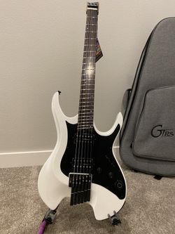 GTRS W800 Guitar With Intelligent Effects Processor - Pearl White