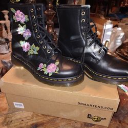 Brand New (Never Worn)Doc Martin Boots