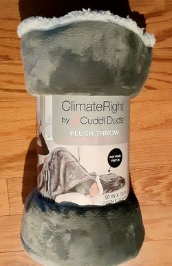 Plush Throw By Cuddle Duds 50 X 70 Inch 