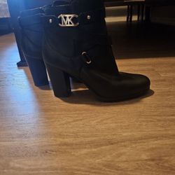 Michael Kors Boots
