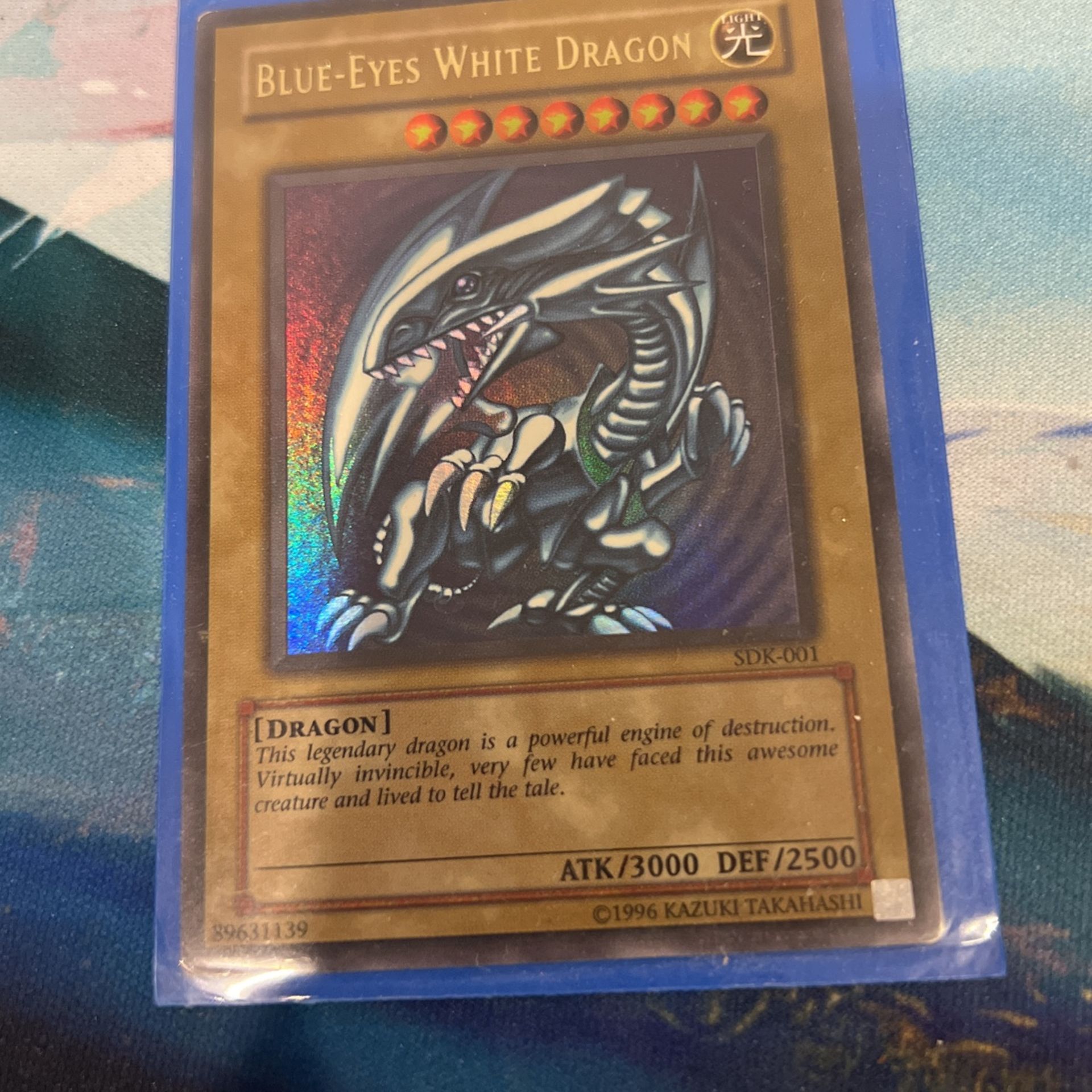 Blue Eyes White Dragon Ultra Rare SDK-001