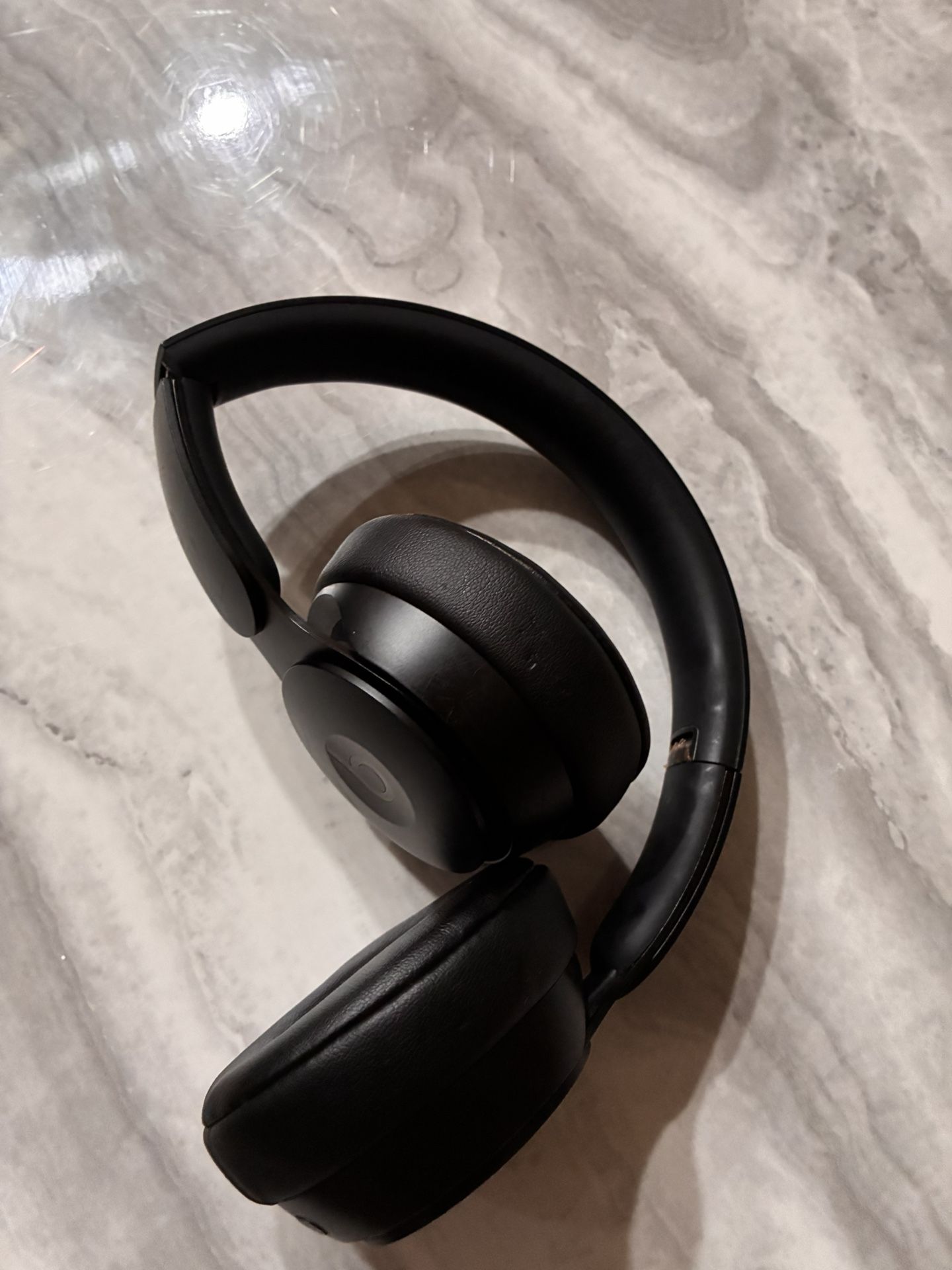 Black Beats Solo Pros 