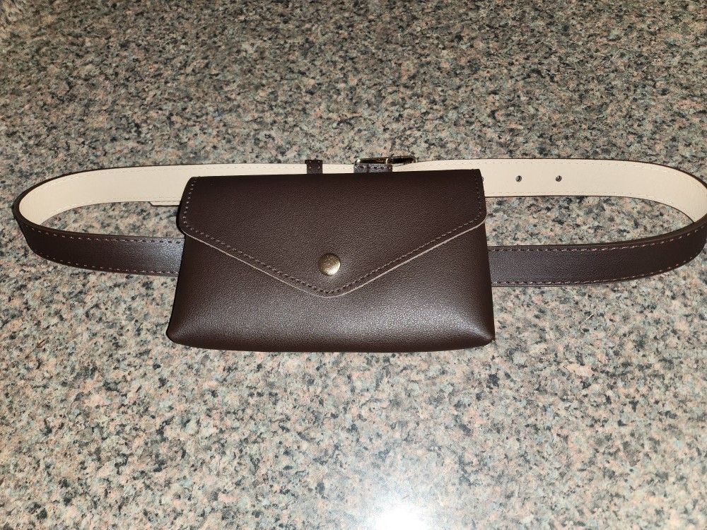 New. Women's Wallet Fanny Pack Belt Brown