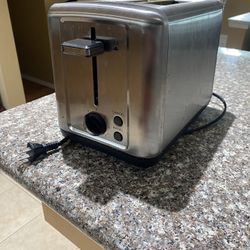 Hamilton Beach 2-Slice Stainless Steel Toaster – Works Great