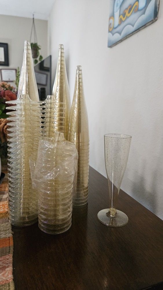 Plastic Toast Flutes