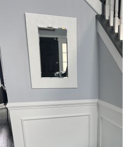 Wall mirror