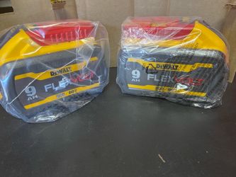 DEWALT FLEXVOLT 2 BATTERIES 9.0   New out the box never never used
