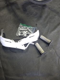 Handlebar guards