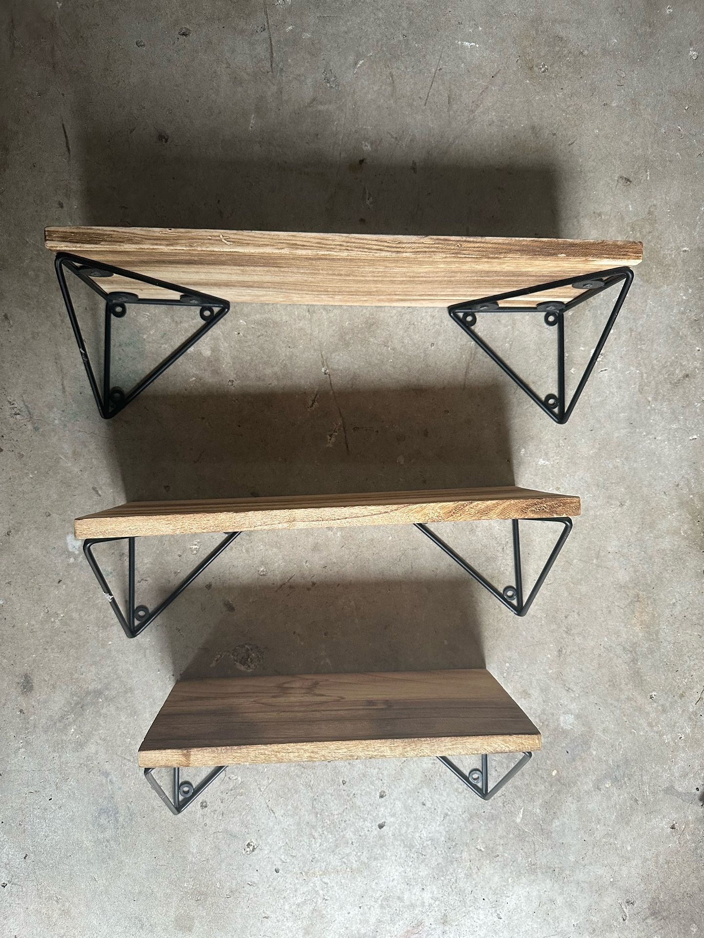 3 Set Shelves OFFERS WELCOME