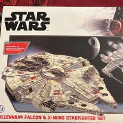 STARWARS Millennium Falcon & X-Wing Star Fighter Set