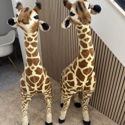 Melissa & Doug Giant Giraffe - Lifelike Stuffed Animal (Over 4 feet Tall)