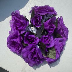 Wedding / Party / Decor - Fake Florals, Flowers, Petals in purple, pink, maroon, silver