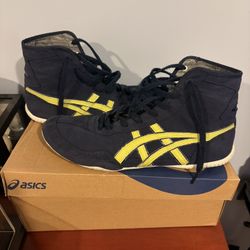 Asics Ex-eos wrestling shoes