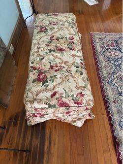Small Sofa (w:slip cover) PICKUP ONLY / CASH ONLY