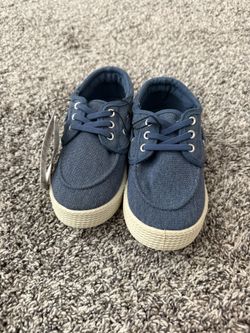 CottonOn Sneaker/tennis shoe Tiddler Size 11 - NEW
