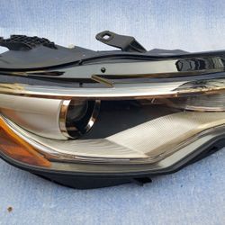A6 Right Headlight 