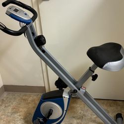 Xterra Fitness FB150 folding exercise bike
