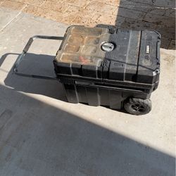 Hart Tool Box With Tires And Handle 