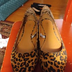 Massimo Pointed Toe Animal Print  Flats With Stud Embellishments size 71/2" 