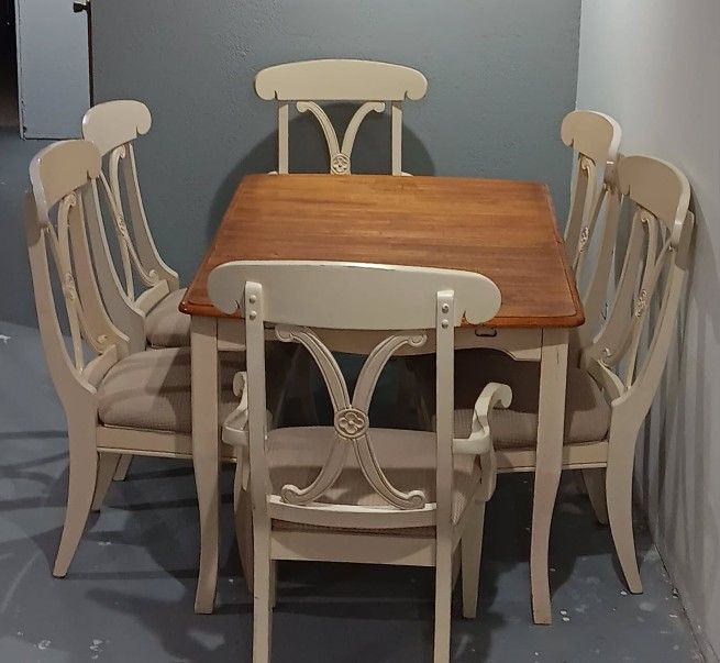 7 Pc Dining Set
