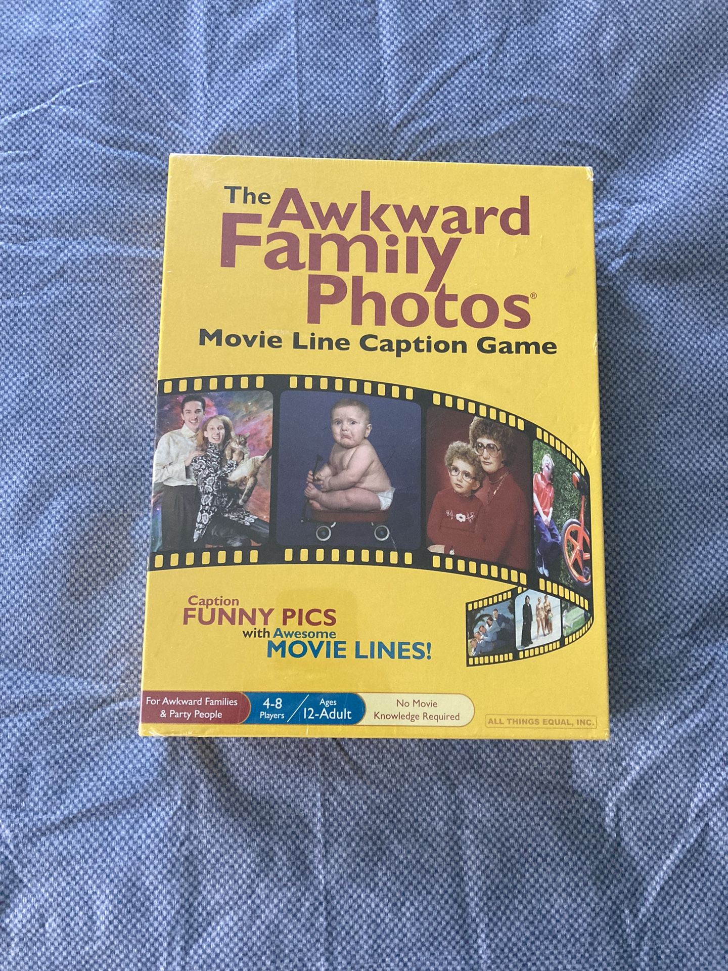 The Awkward Family Photos GAME