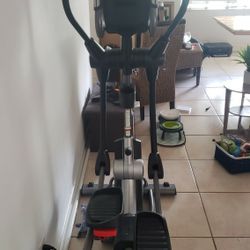 Elliptical Proform Smart Strider 8.0