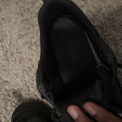 I Size 9 Or 10 I Don’t Remember No Box A lil Use Diors I Only Use Cashapp Ima Want 250 I Don’t Do Meet Ups If U Want More Info Text Me 