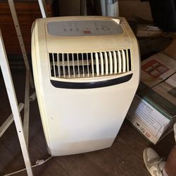 Portable air conditioner