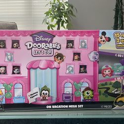 Disney Doorables Let's Go On Vacation Mega Gift Set