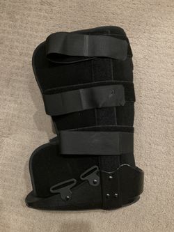 Walking Boot - Size M