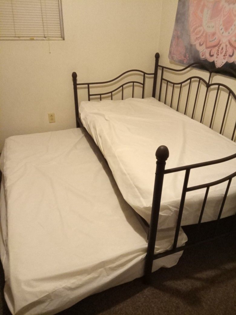 Offer up trundle bed deals