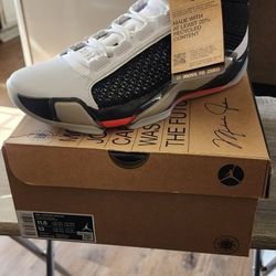 Air JORDAN XXXVIII 38 BRAND NEW 11.5 MENS