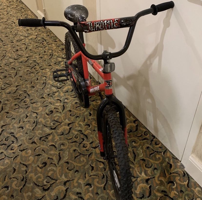 MAGNA VOLTAGE Red Bike