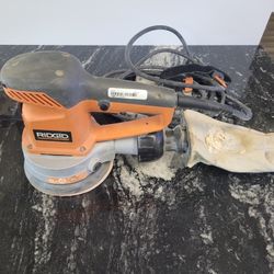Ridgid Tools 6" Random-Orbit Sander