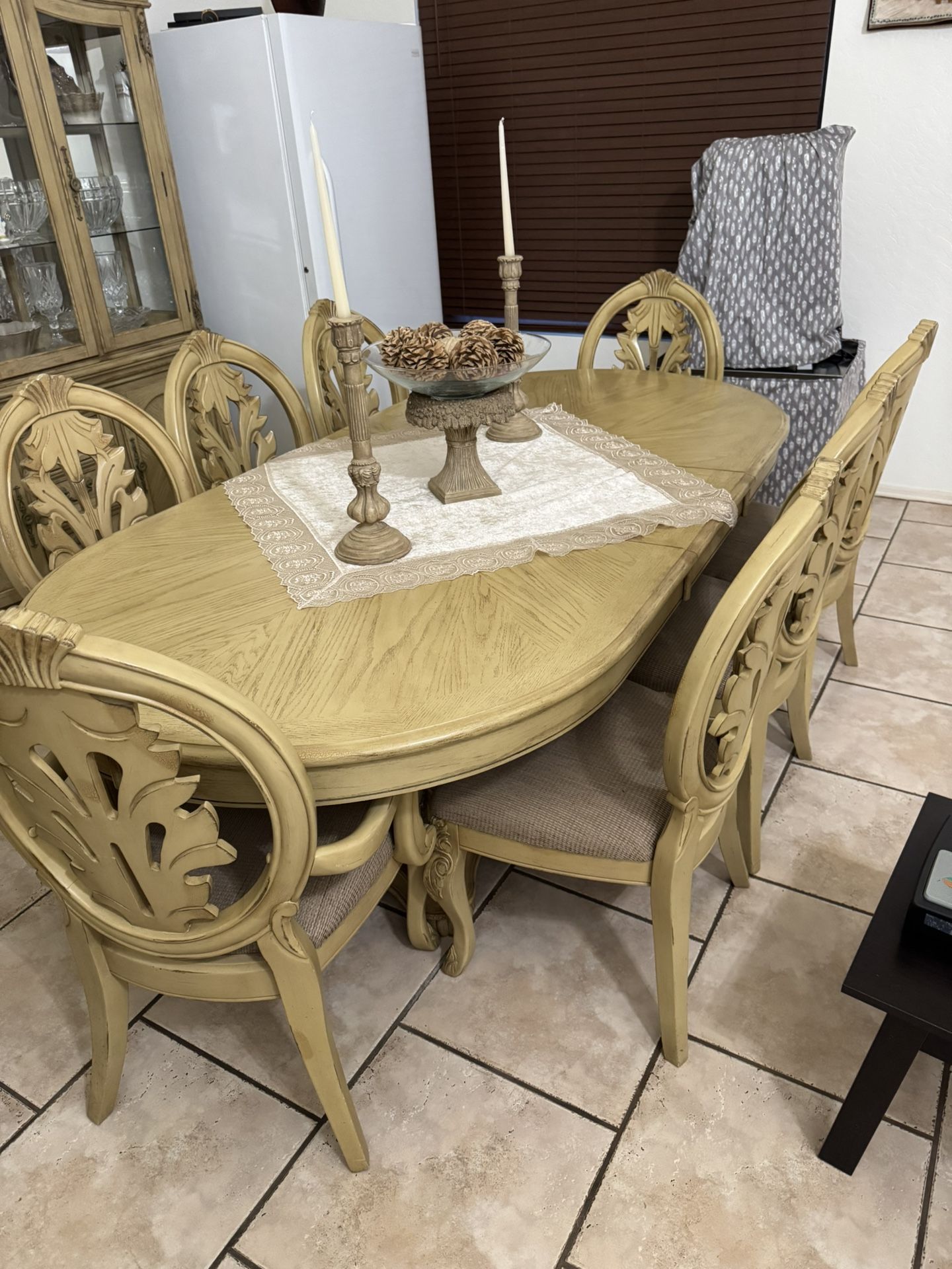 Solid Dining Table Set